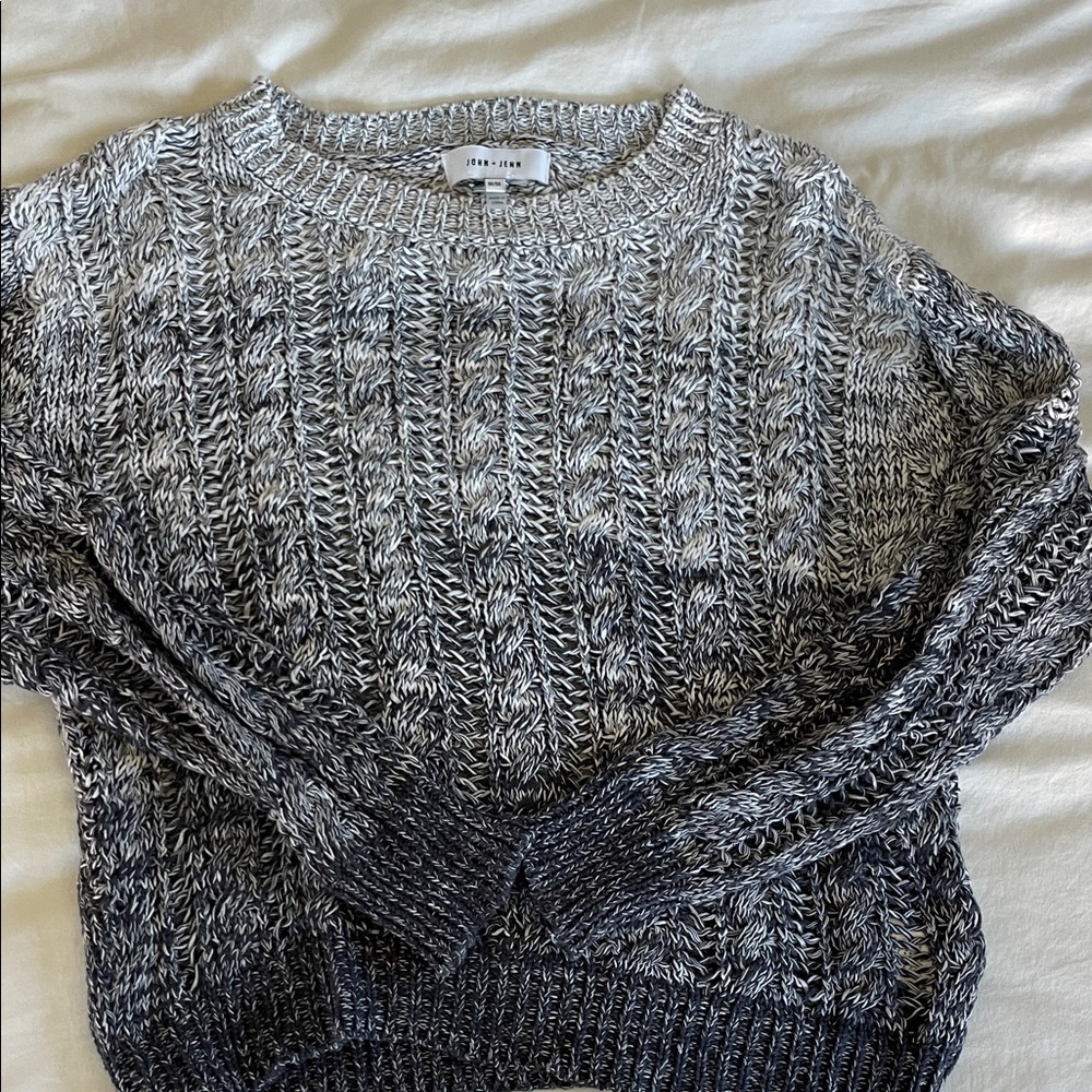 John + Jenn Navy and White Crew Neck Sweater
